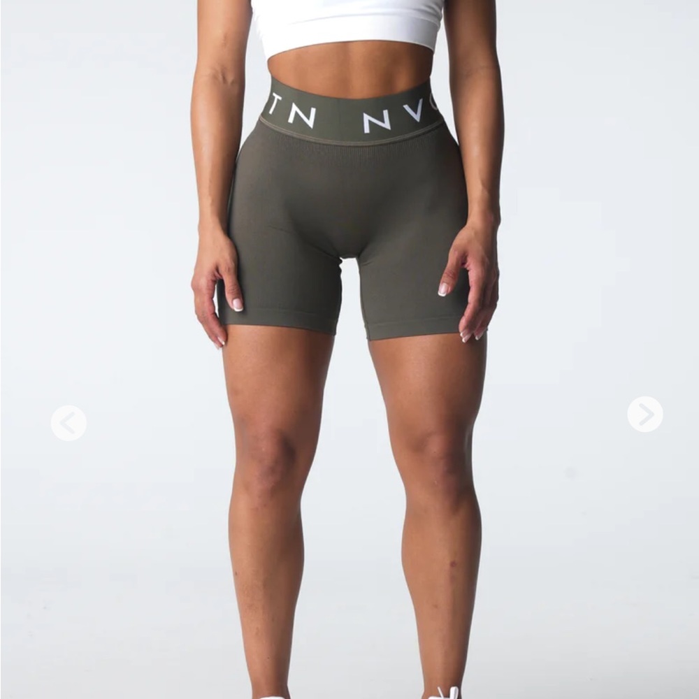 NVGTN Olive sport seamless shorts